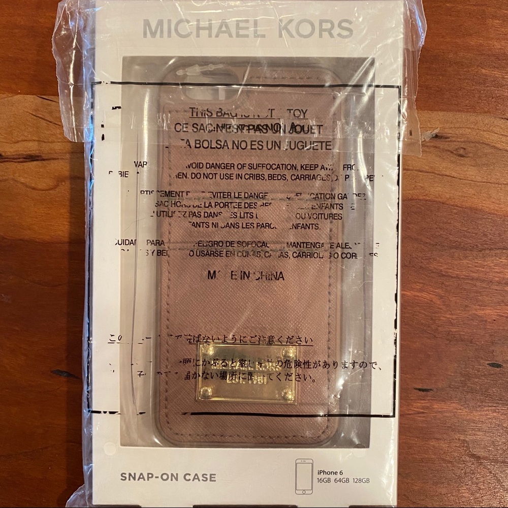 Michael Kors Dusty Rose Leather Snap On Case